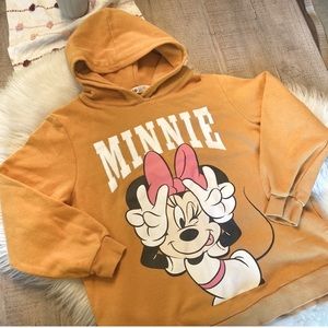 💛🧡🤎H&M 💕Minnie Mouse Disney pullover sweater 💛🧡🤎size 8-10